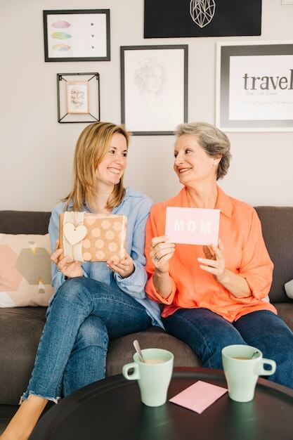 yengeye doğum günü hediyesi önerileri